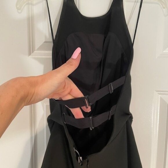 Elizabeth and James (NWT) Backless Halter Bodycon Dress BLACK – Sz 6 - Picture 1 of 12